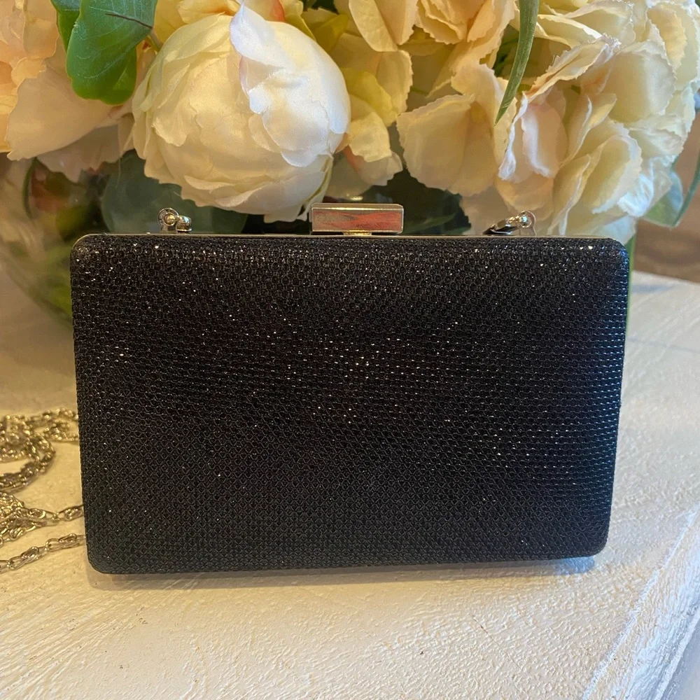 Elegant Black Chain Clutch